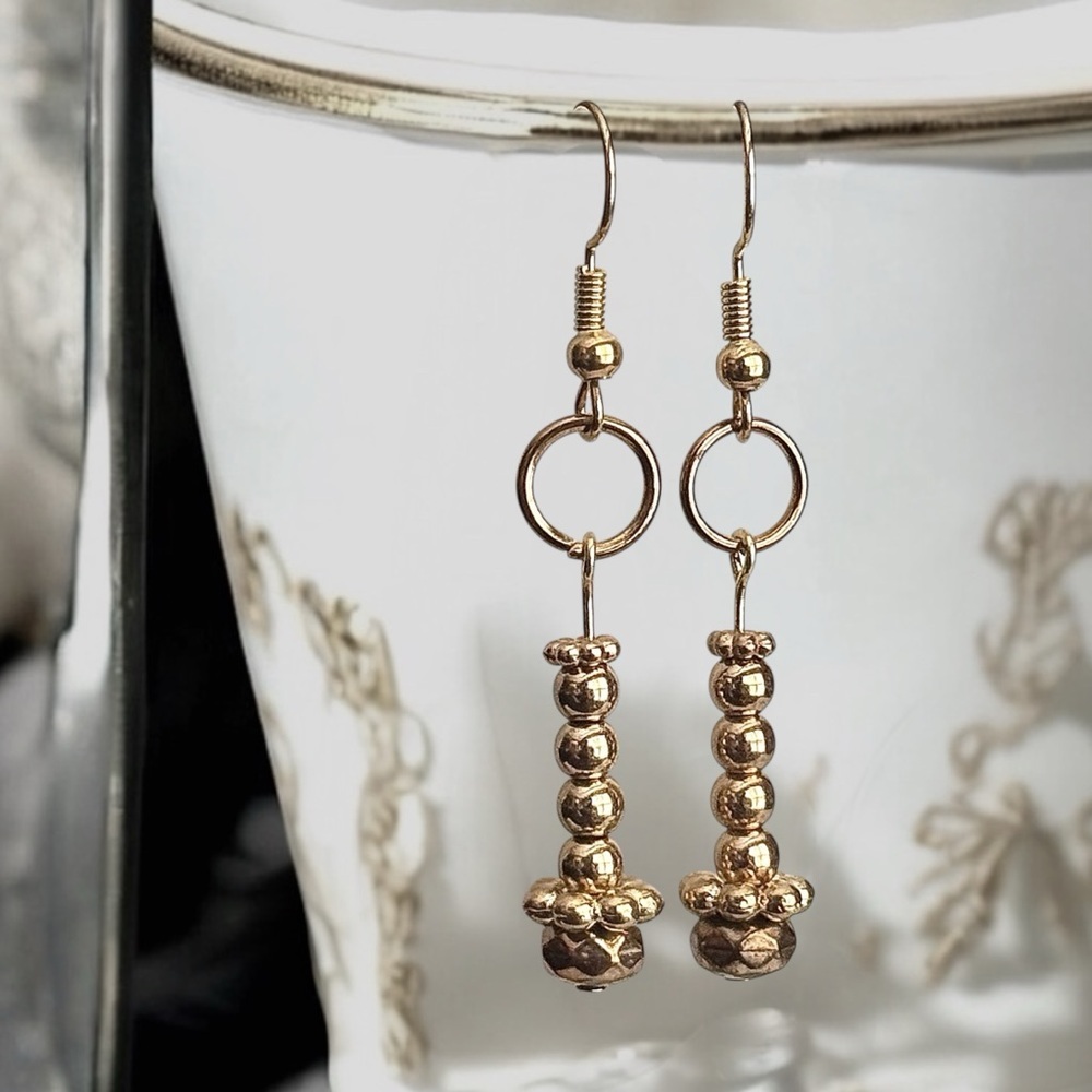 5 For $25💫Alternative Gold Beaded Ball Dangles